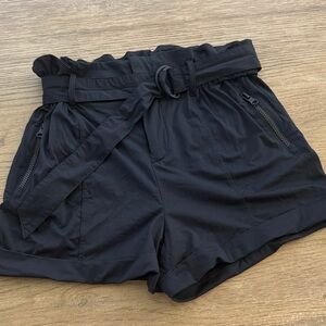 Blanc Noir Evereve Black Women's Belted Shorts